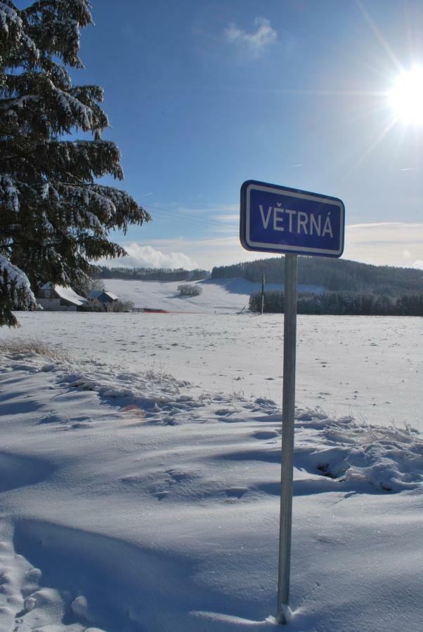 Pokojiky Na Vetrne Malsin Buitenkant foto